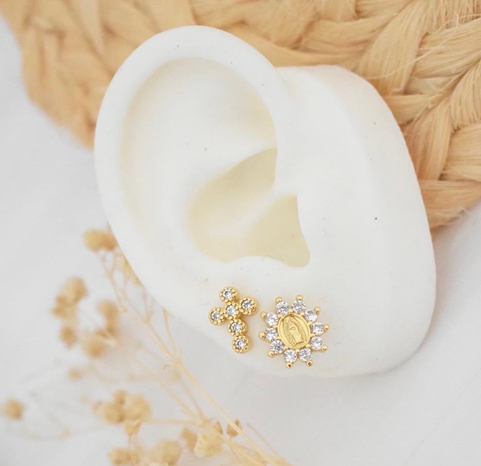 Aretes en rodio dorado con zircon Z