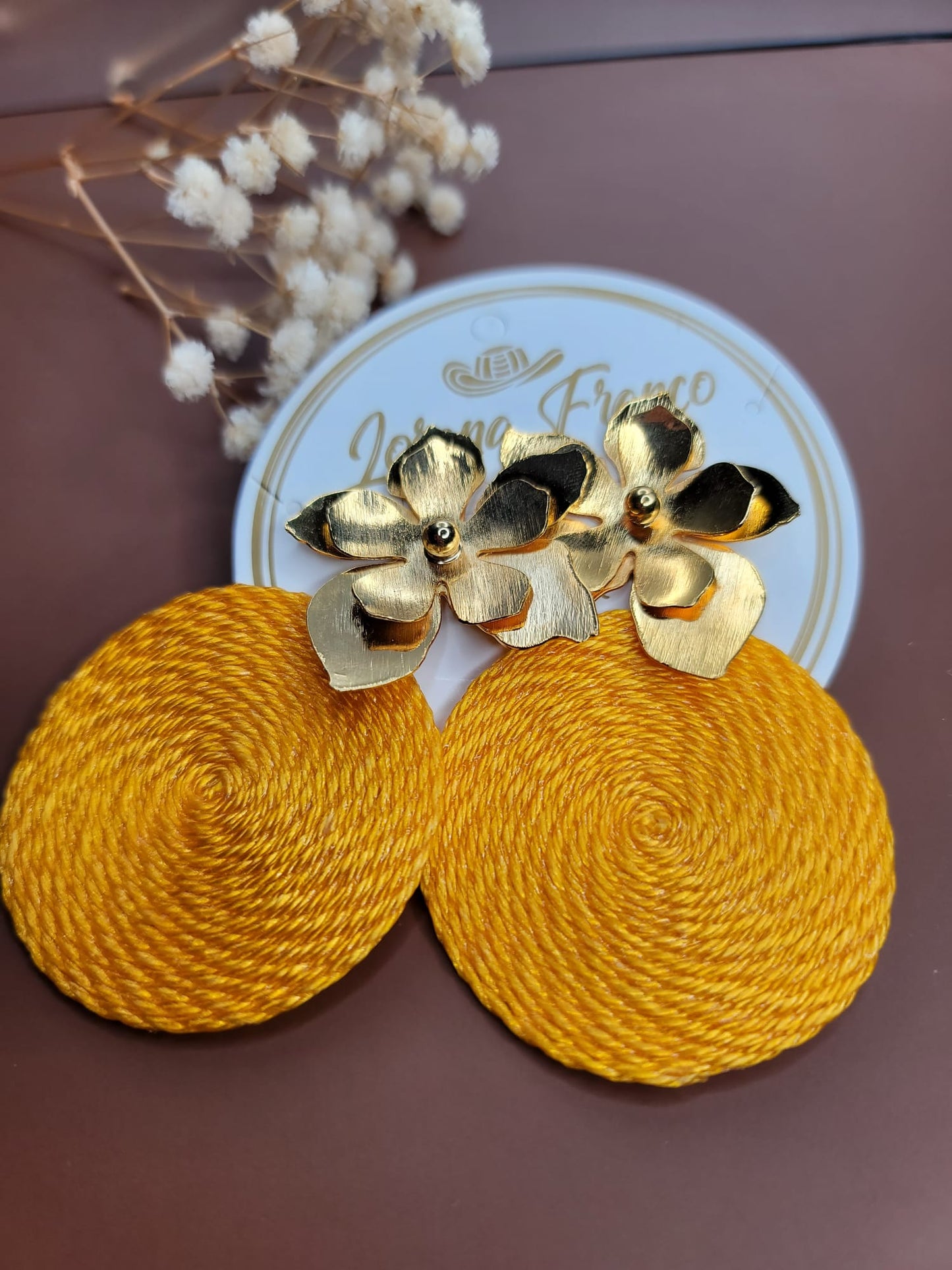 Arete Color amarillo claro Z OFF