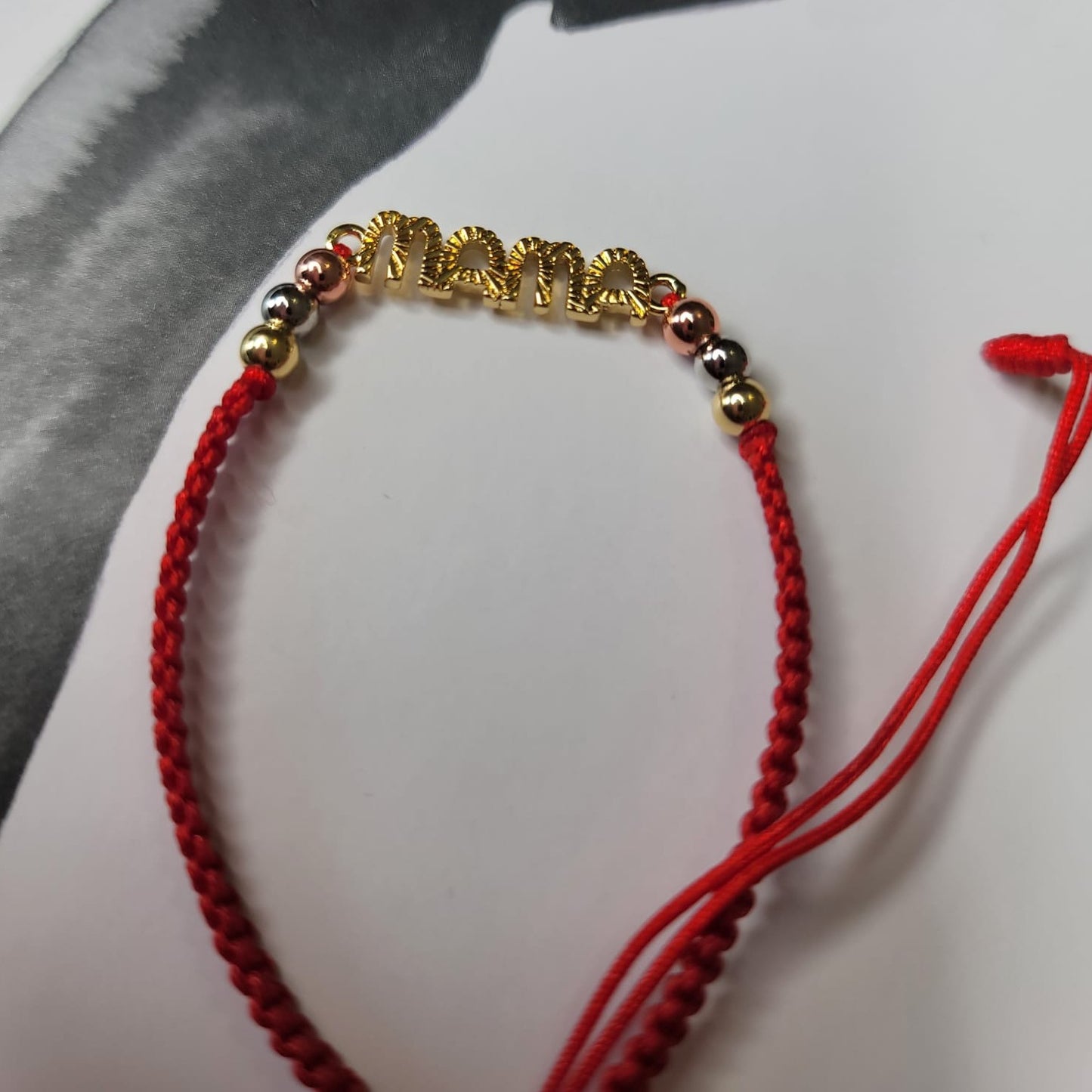 Pulsera Hilo Rojo Mama