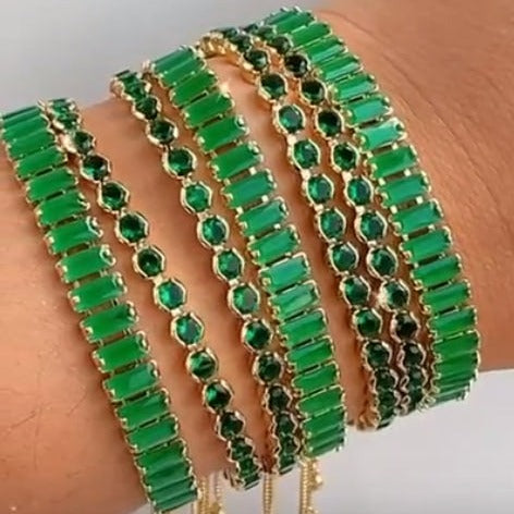 Pulsera en rodio con piedras verdes P