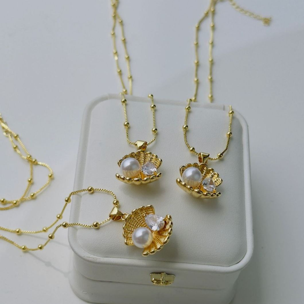 Oyster and Pearl Set