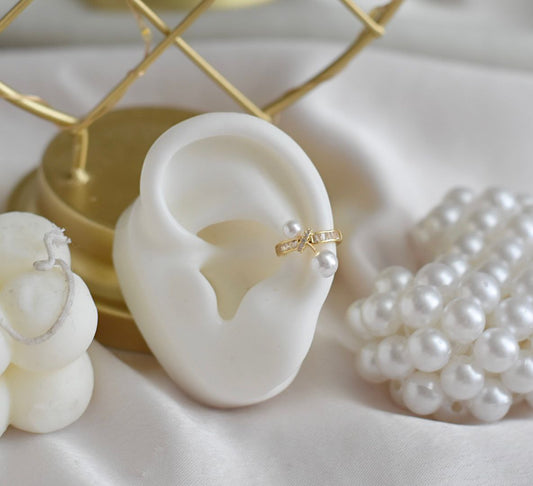 Heart in the air Ear Cuff ACuff