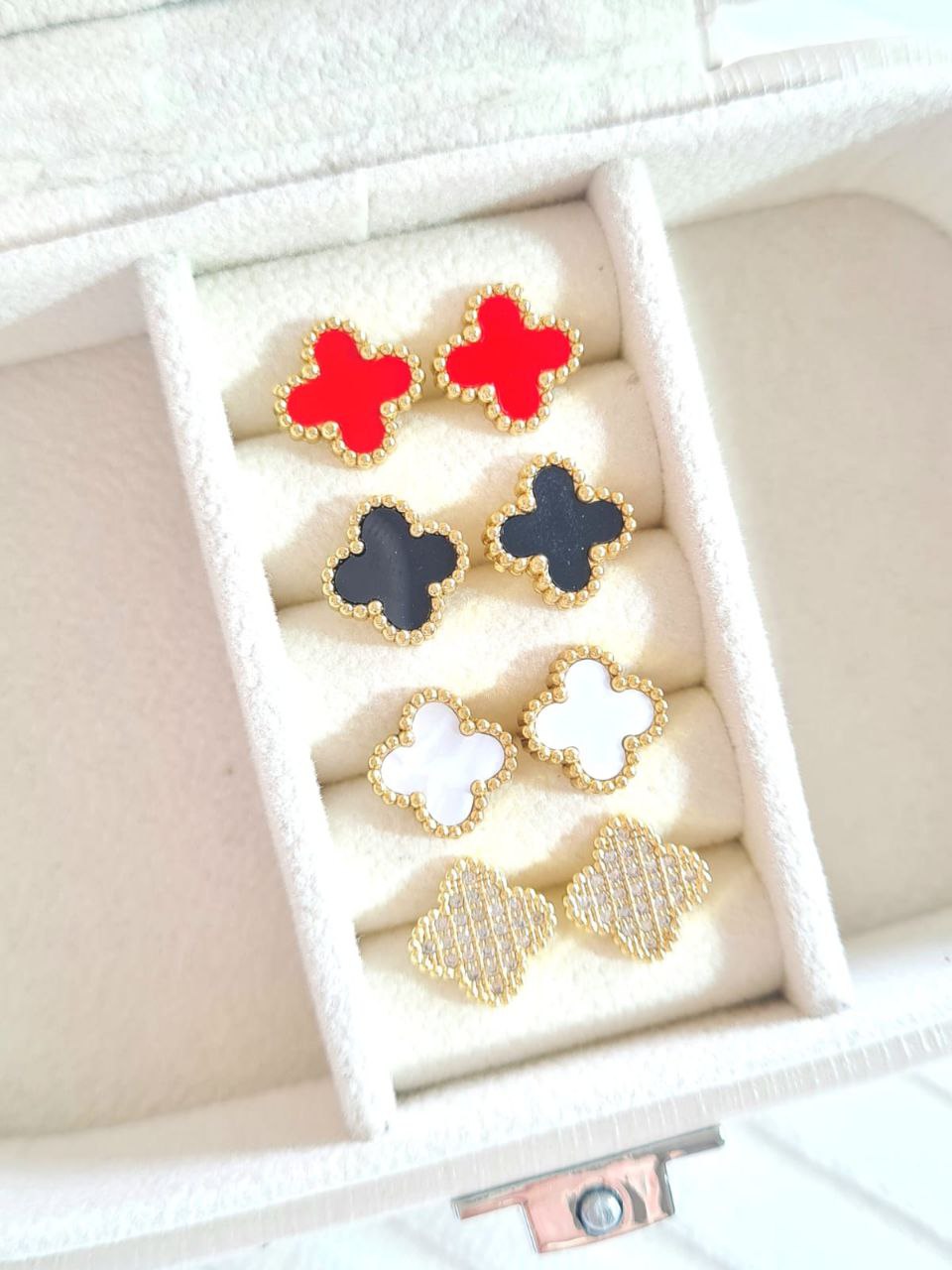 Aretes Clover Z