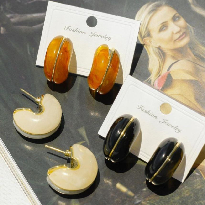 Z heart stone teddy bear earring