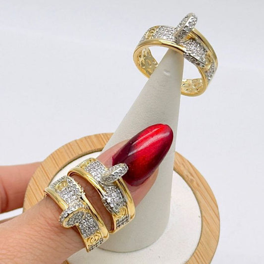 Anillo Tornillo y Zircones