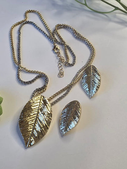 Bracelet and ring set