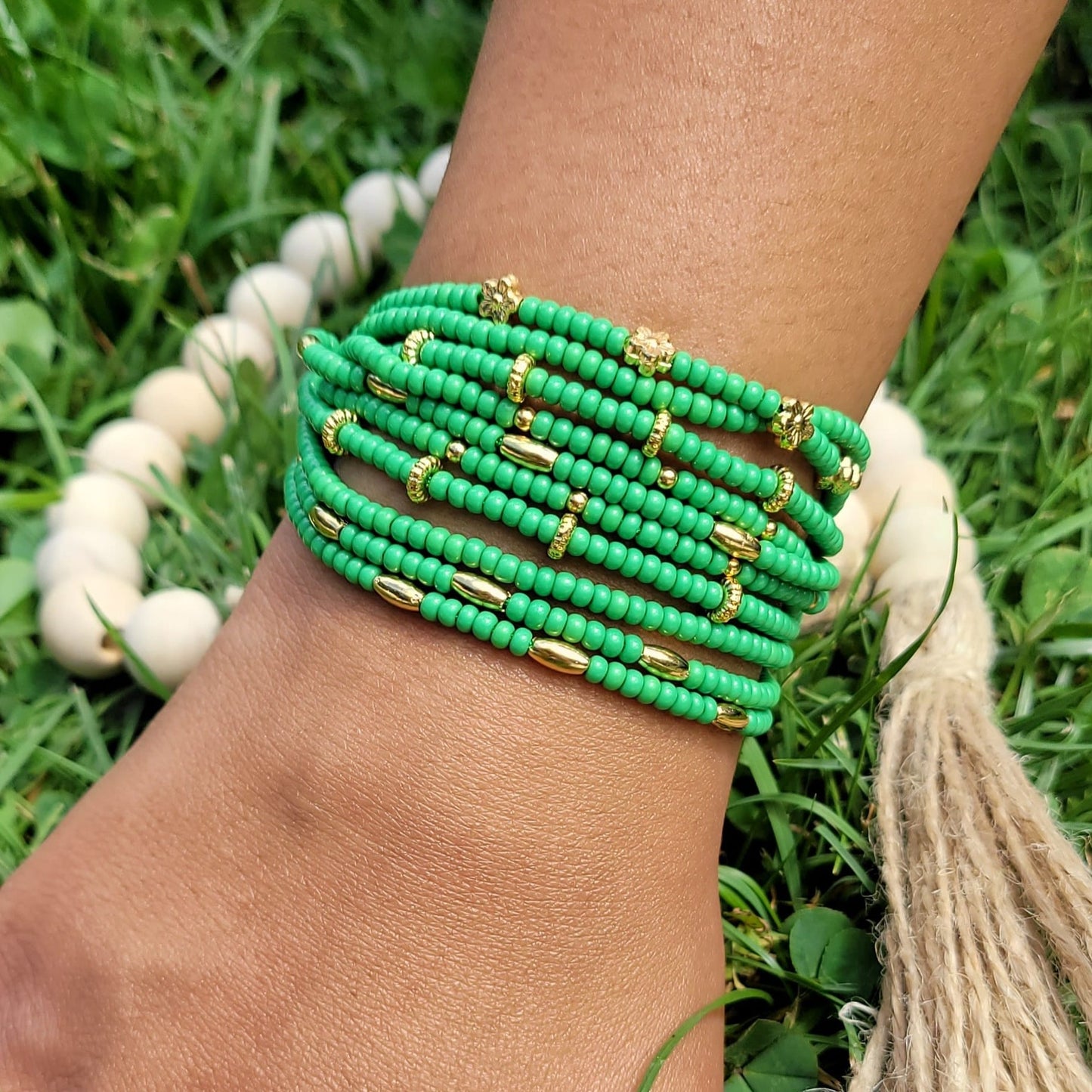 Pulseras en mostacilla de colores P