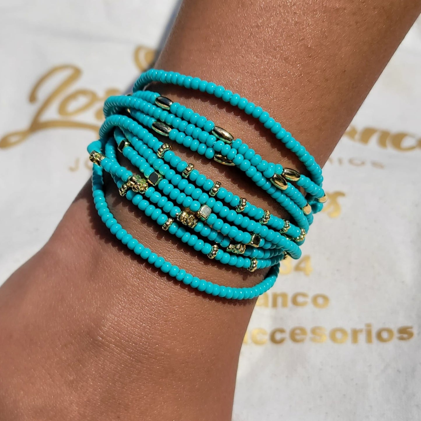 Pulseras en mostacilla de colores P